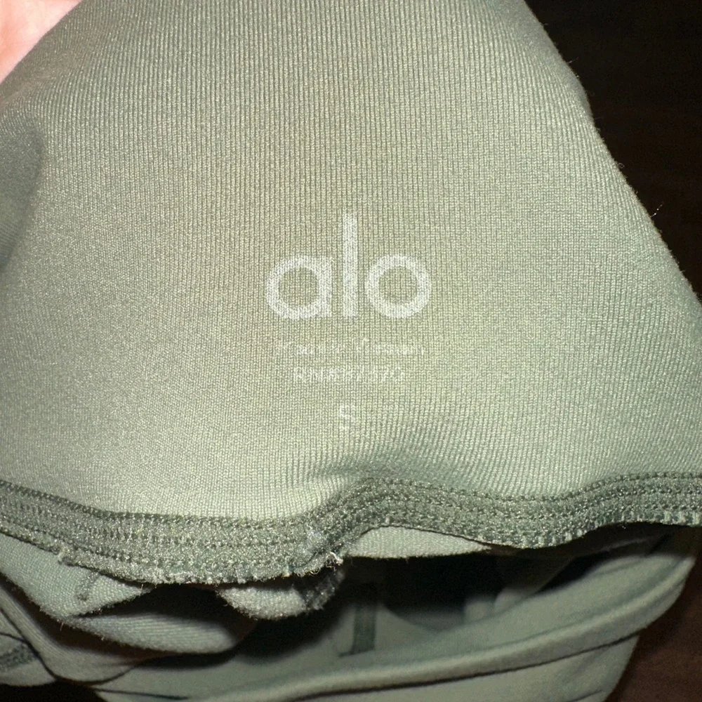 ALO Yoga Moto Leggings Olive Green‎ Ribbed Panels High Waist Athletic Womens